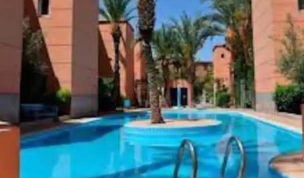 Un Riad Pour Se Divertir En Famille & Se Detendre Marrakesh Bagian luar foto