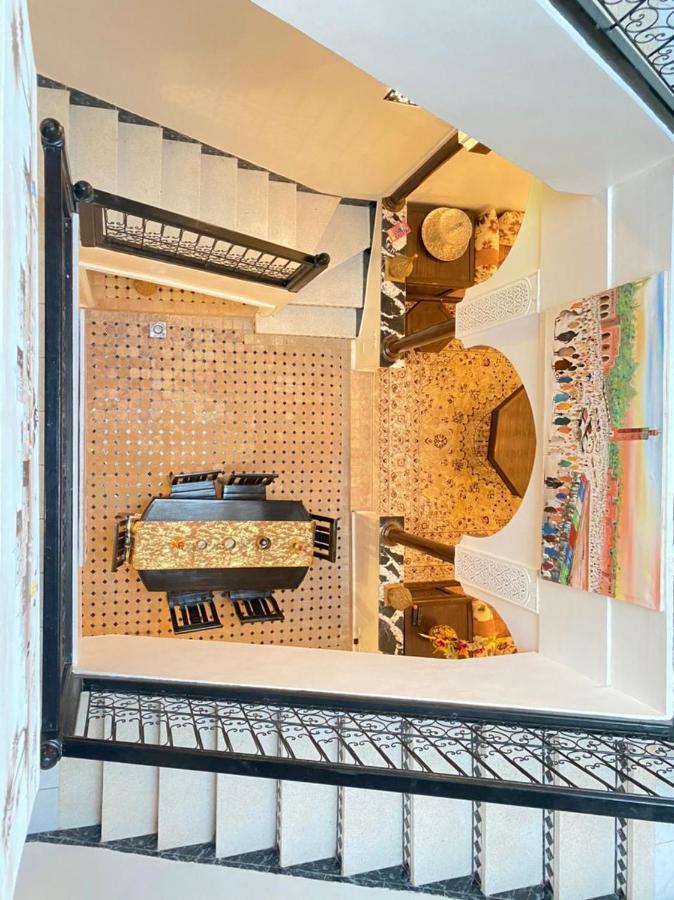 Un Riad Pour Se Divertir En Famille & Se Detendre Marrakesh Bagian luar foto