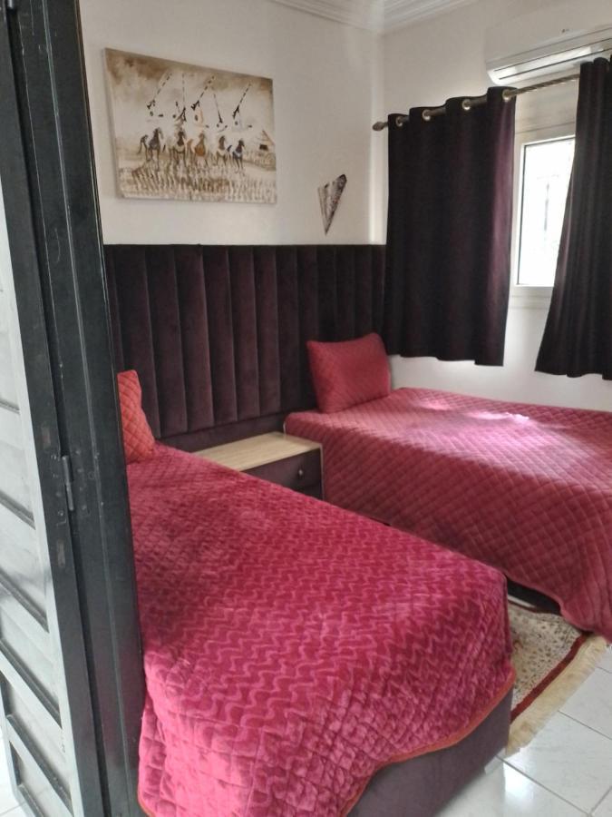 Un Riad Pour Se Divertir En Famille & Se Detendre Marrakesh Bagian luar foto